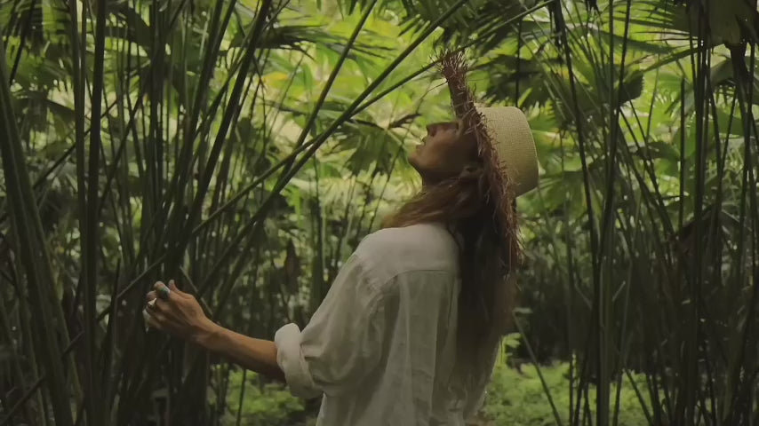 Each Greenpacha hat begins as a leaf. Handwoven in Ecuador with 100% toquilla straw. Every piece is unique.